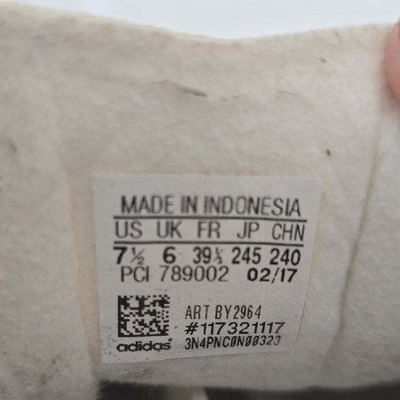 Adidas Samba White and Gum Sneakers - Picture 5 of 7